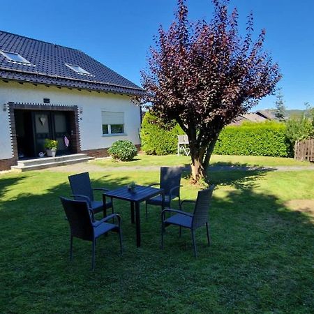Fewo Hoheeifel, 1 Haus Mit 2 Apartments 5 Schlafzimmer In Kelberg Naehe Nuerburgring Eksteriør bilde