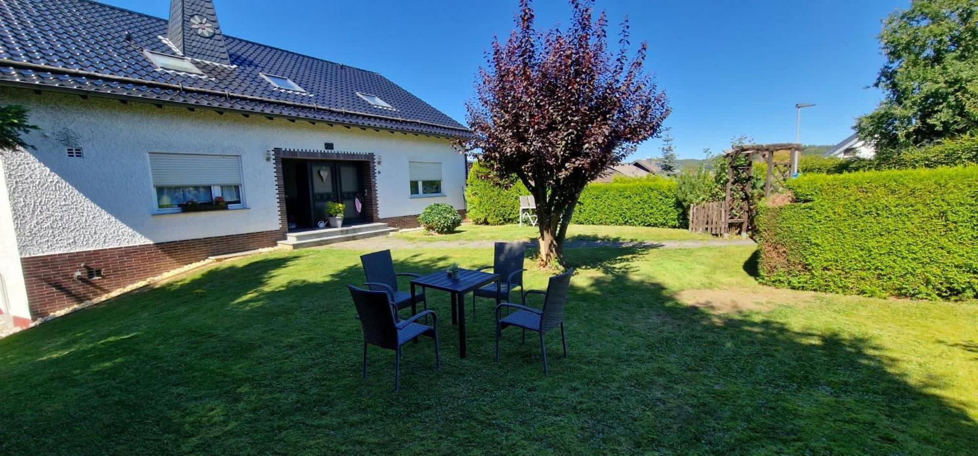 Fewo Hoheeifel, 1 Haus Mit 2 Apartments 5 Schlafzimmer In Kelberg Naehe Nuerburgring Eksteriør bilde